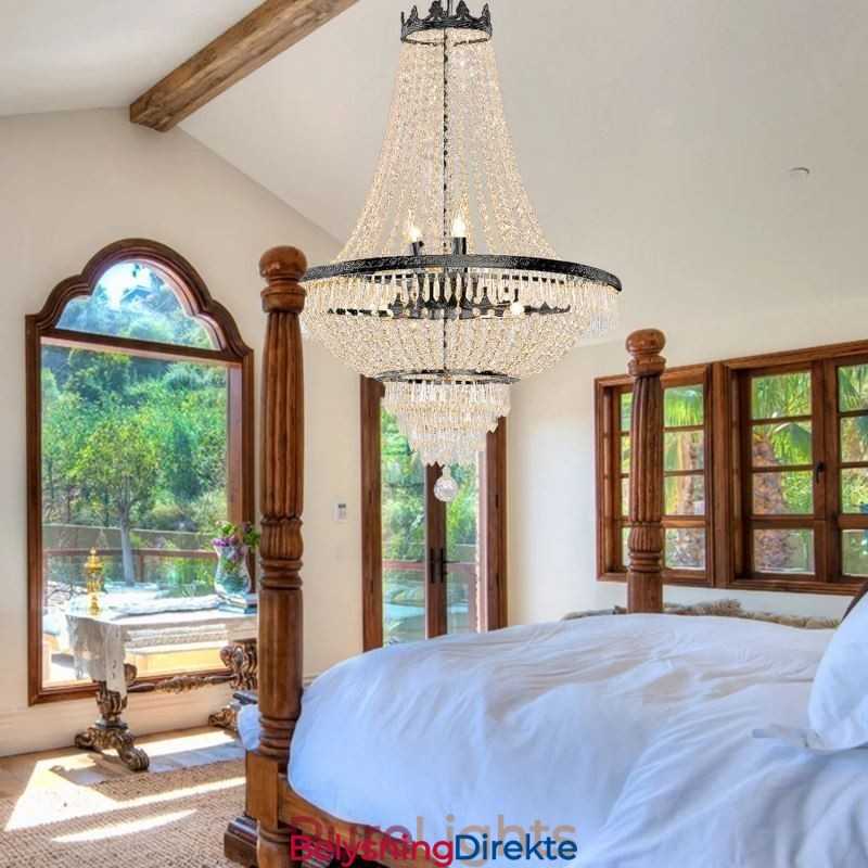 Klassisk Krystalllysekrone I Svart Empirestil Med 9 Lys