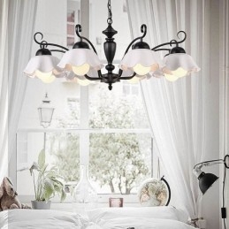 Nordisk Jernanhengslampe Blomsterformet Glasslampeskjerm Lysekrone