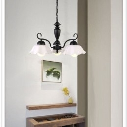 Nordisk Jernanhengslampe Blomsterformet Glasslampeskjerm Lysekrone