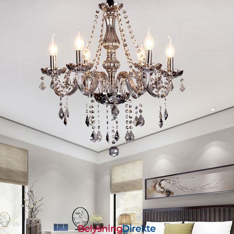 Elegant Krystalllysekrone I Europeisk Stil Med Glassanhengslampe