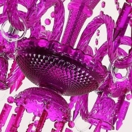 Europeisk Krystalllysekrone Med Ringklokker I Glass