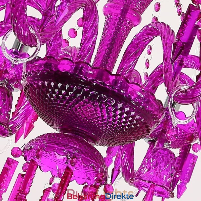 Europeisk Krystalllysekrone Med Ringklokker I Glass