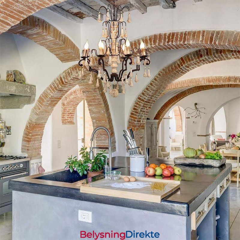 Elegant Lysekrone I Tre, Retrostil