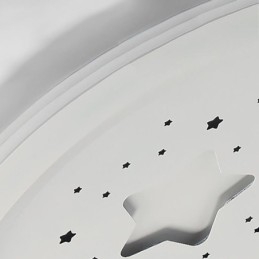 Taklampe Med Stjernemotiv Og Innfelt Taklampe