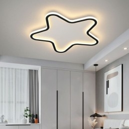 Moderne Taklampe Med Stjerneformet Taklampe