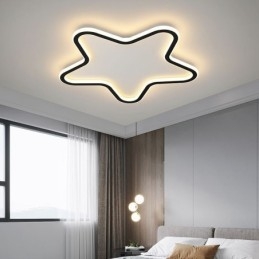 Moderne Taklampe Med Stjerneformet Taklampe