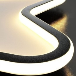 Moderne Taklampe Med Stjerneformet Taklampe