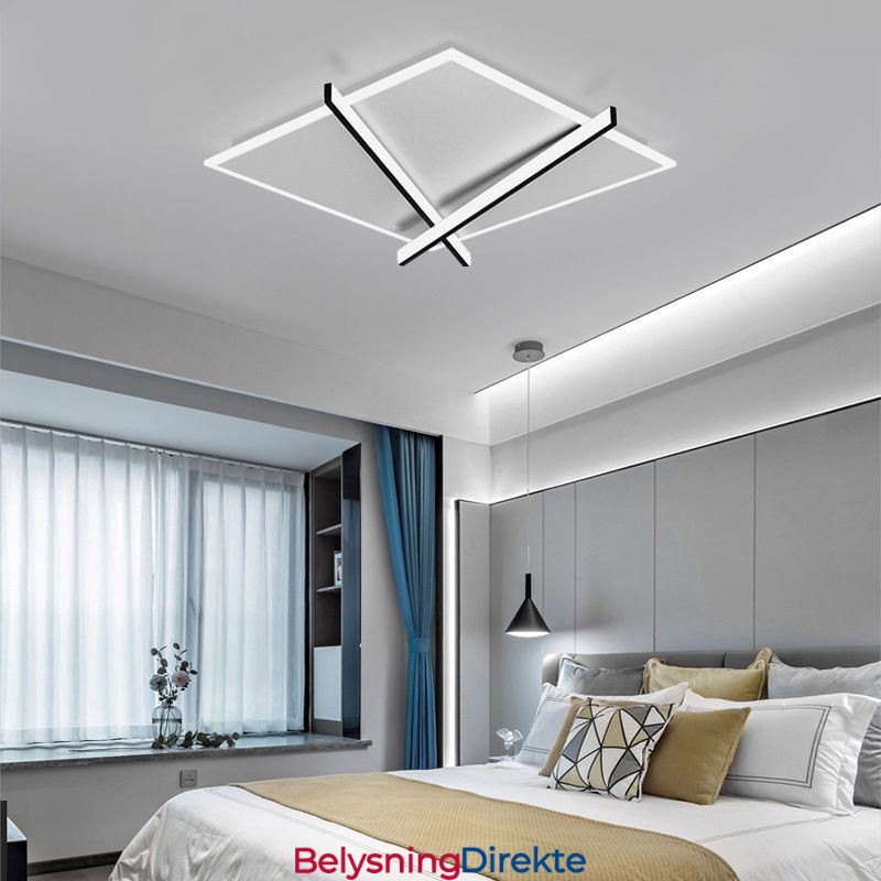 Nordisk Taklampe Med Kunstklokkedesign