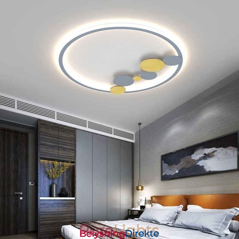 Innfelt Lysarmatur I Taket