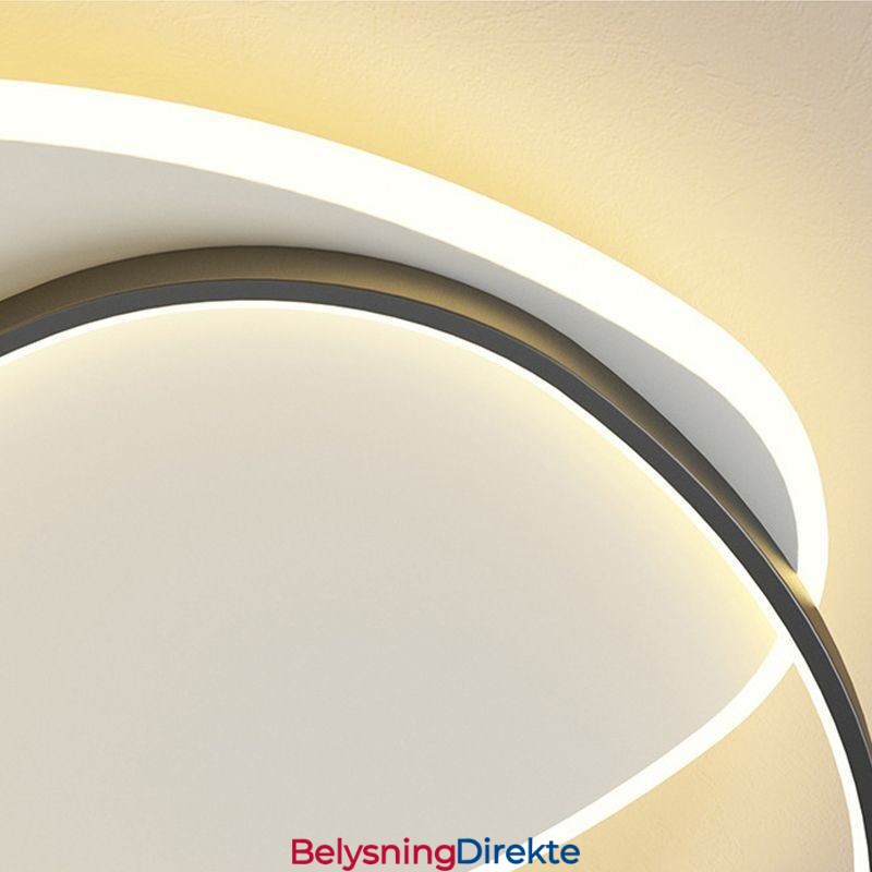 Innfelt Dobbel Trekantet Taklampe