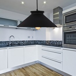 Lysekrone I Ministil, Moderne, Samtidskunst, Metall