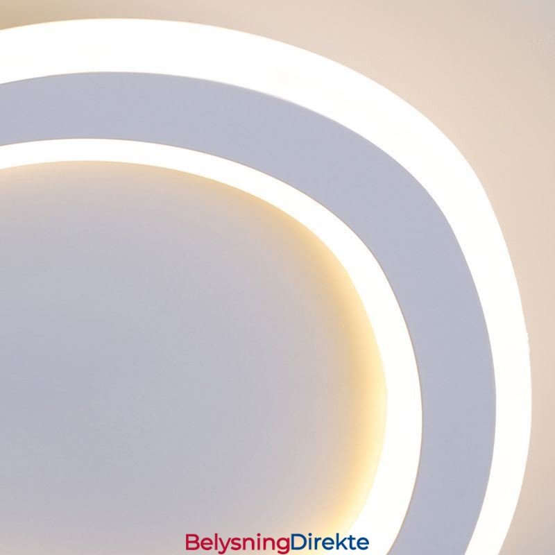 Taklampe I Akryl, Trekantet, Innfelt Spotlight