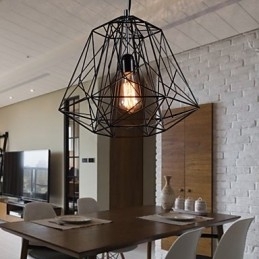 Pendel I Svart Flettet Lampeskjerm