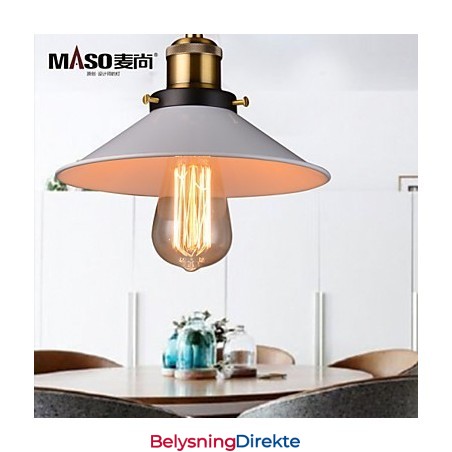 Lysekrone I Ministil I Rustikk Hyttestil I Retro Metall