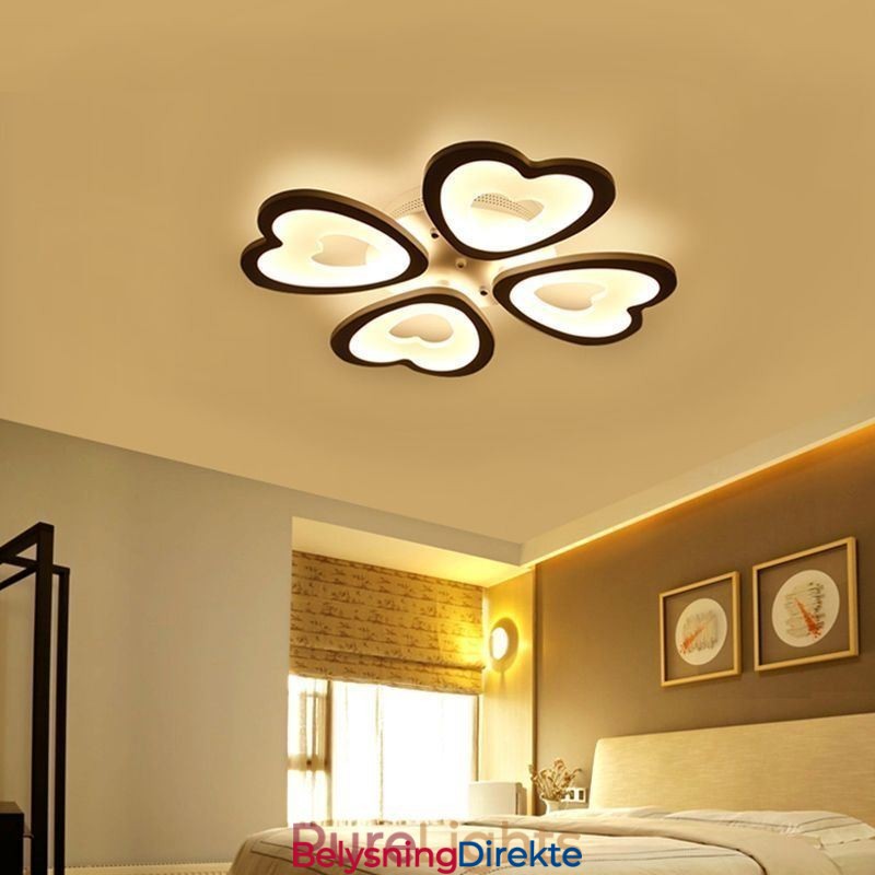 Hjerteformet Kronbladslampe I Takmontering