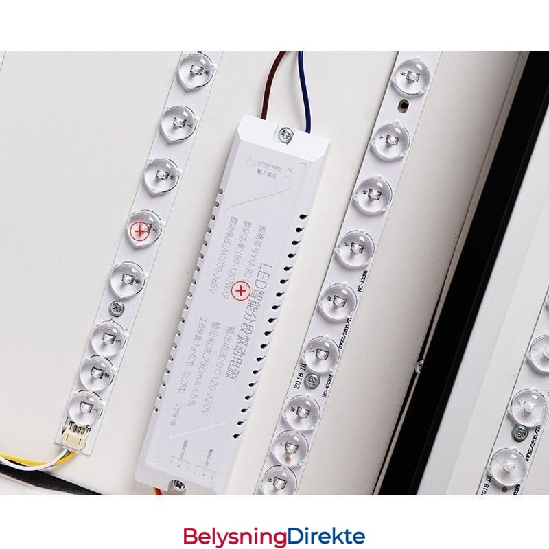 Moderne, Innfelt Taklampe I Akryl, Firkantet, Svart Og Hvit Lampe