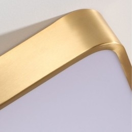 Minimalistisk Akryl Firkantet Gullfarget Taklampe I Innfelt Form