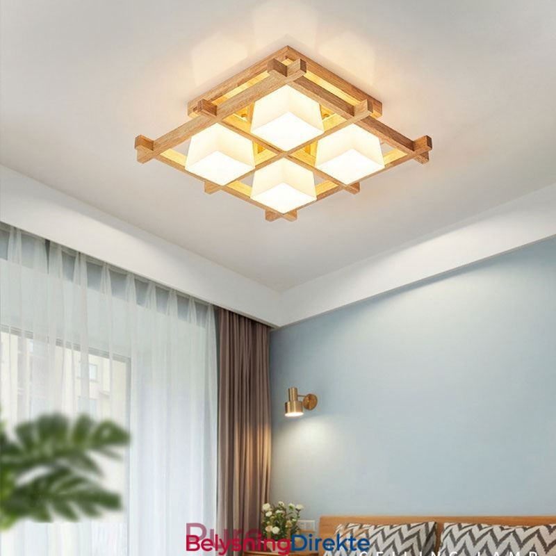 Nordisk Firkantet, Innfelt Taklampe I Gummitre