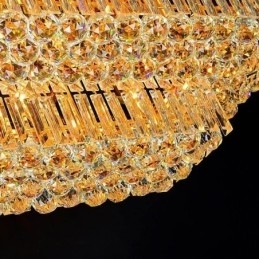 Moderne Krystalllysekrone Med Tre Etasjer Og Innfelt Montering