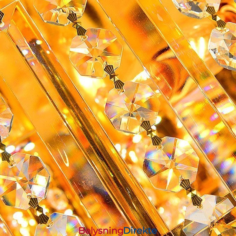 Elegant Innfelt Lampe I Gullkrystall Med Taklampe