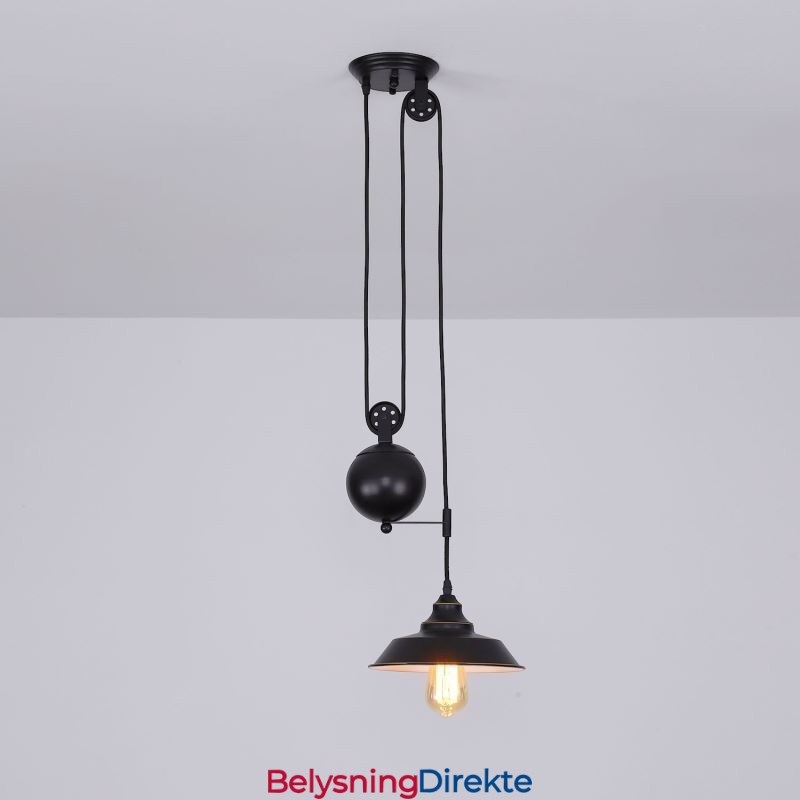 Industriell Gårdshus-Pendellampe Med Triss, Uttrekkbar Design, Justerbar Høyde