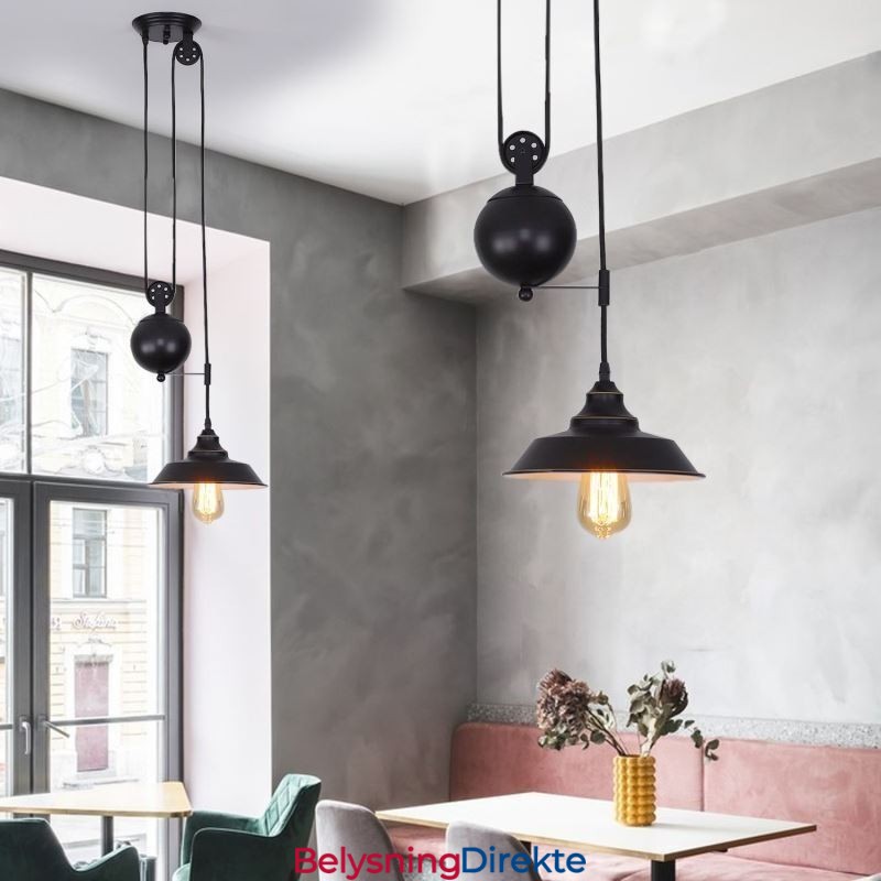 Industriell Gårdshus-Pendellampe Med Triss, Uttrekkbar Design, Justerbar Høyde