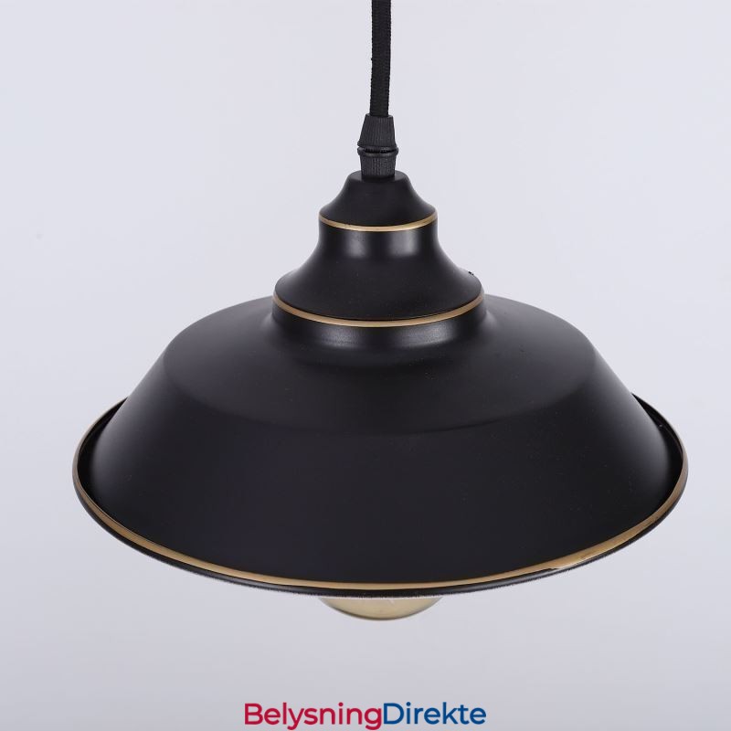 Industriell Gårdshus-Pendellampe Med Triss, Uttrekkbar Design, Justerbar Høyde