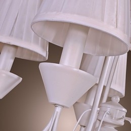 Rustikk Bronselysekrone I Hyttestil