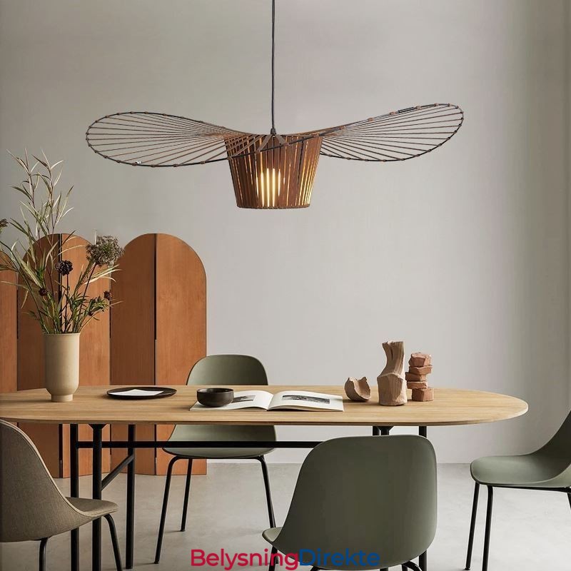 Moderne, Enkel Taklampe I Jernform Med Hatteform