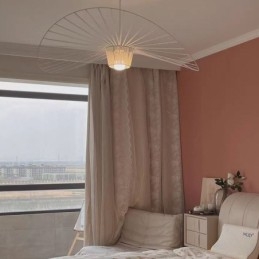 Moderne, Enkel Taklampe I Jernform Med Hatteform