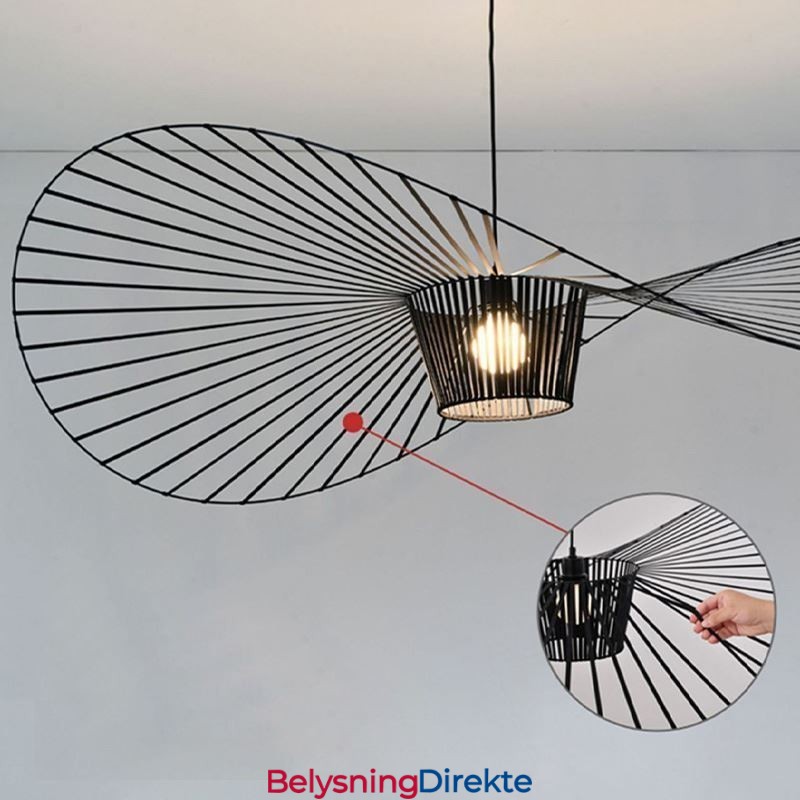 Moderne, Enkel Taklampe I Jernform Med Hatteform