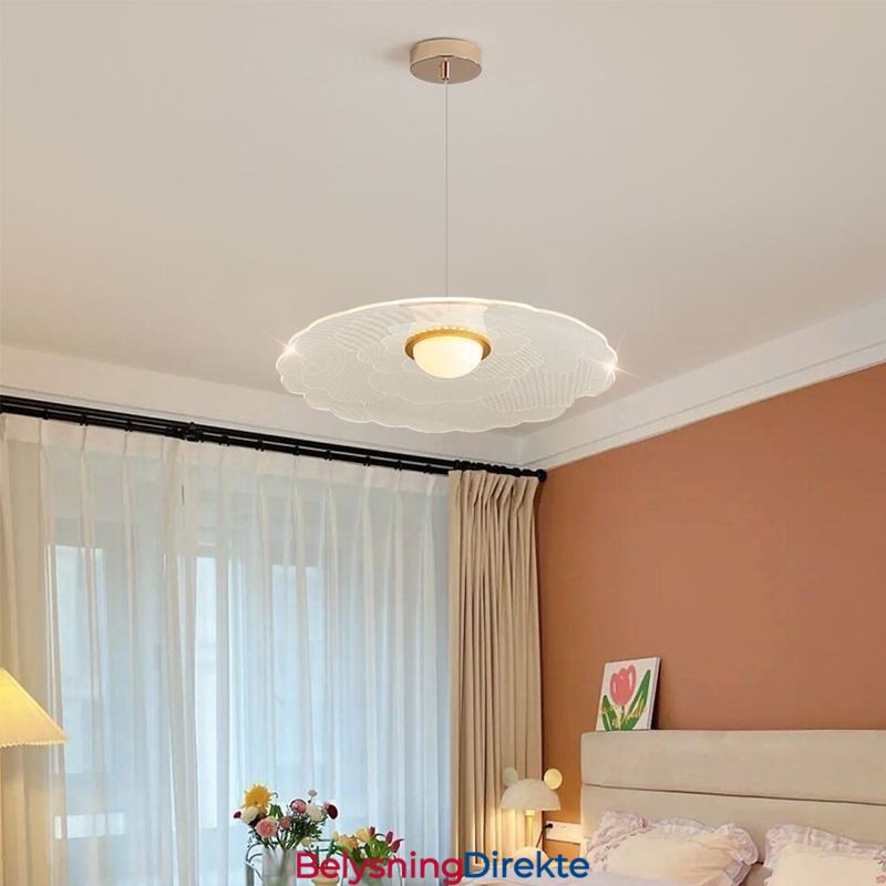 Pendellampe I Akryl Med Blomsterpanne Og Taklampe