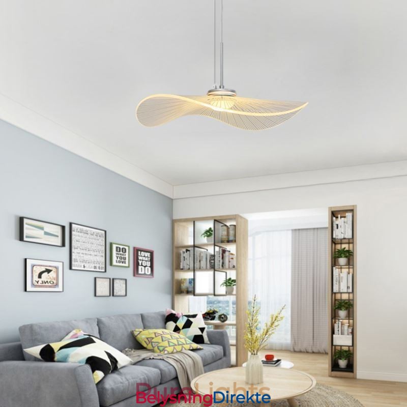 Pendellampe I Akryl Med Lotusblad I Tak