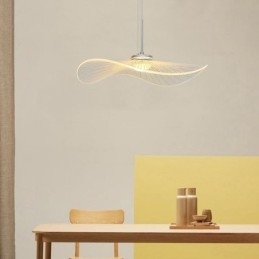 Pendellampe I Akryl Med Lotusblad I Tak