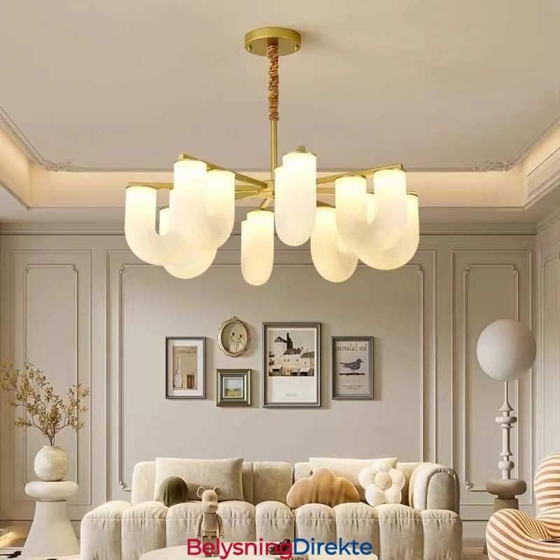 U-Formet Lysekrone I Fransk Kremfarget Stil