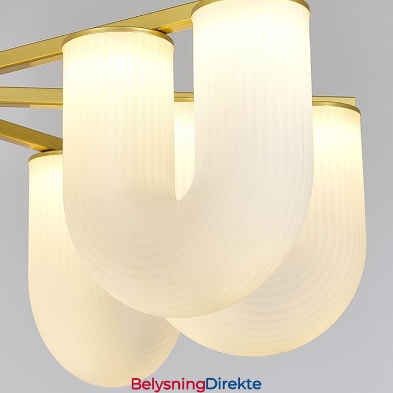 U-Formet Lysekrone I Fransk Kremfarget Stil