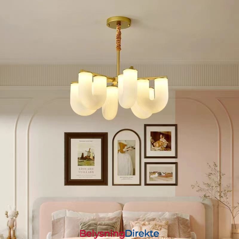 U-Formet Lysekrone I Fransk Kremfarget Stil