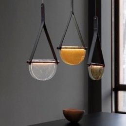 Moderne Minimalistisk Taklampe I Glass Med Belteform