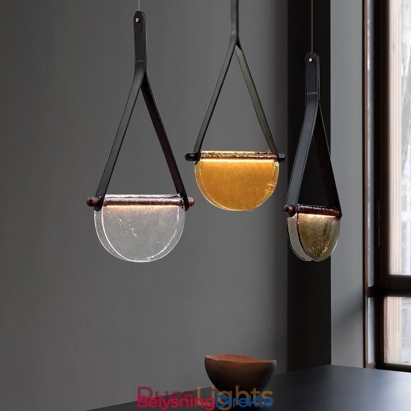 Moderne Minimalistisk Taklampe I Glass Med Belteform