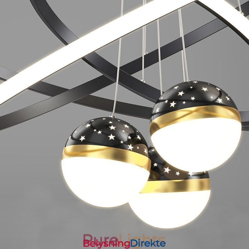 Enkel Pendellampe I Smijern Med Tre Sirkler I Silikon