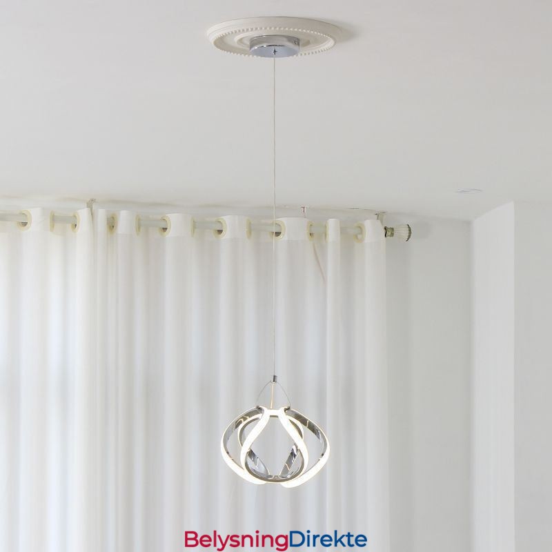 Pendellampe I Aluminium, Liten Kunstig Gresskartaklampe