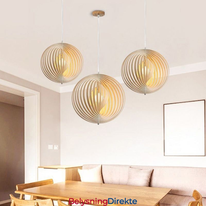 Moderne Rund Kulelysekrone I Bassved