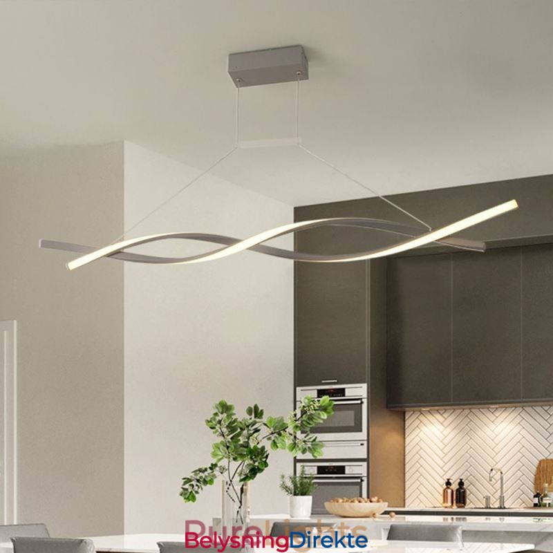 Moderne Pendellampe Med Vridesign Og Spisestue