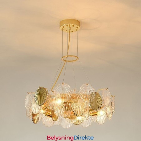Moderne Lysekrone I Skjellglass Til Spisestue
