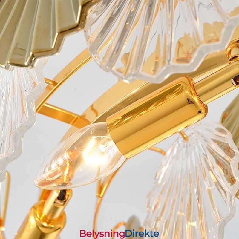 Moderne Lysekrone I Skjellglass Til Spisestue