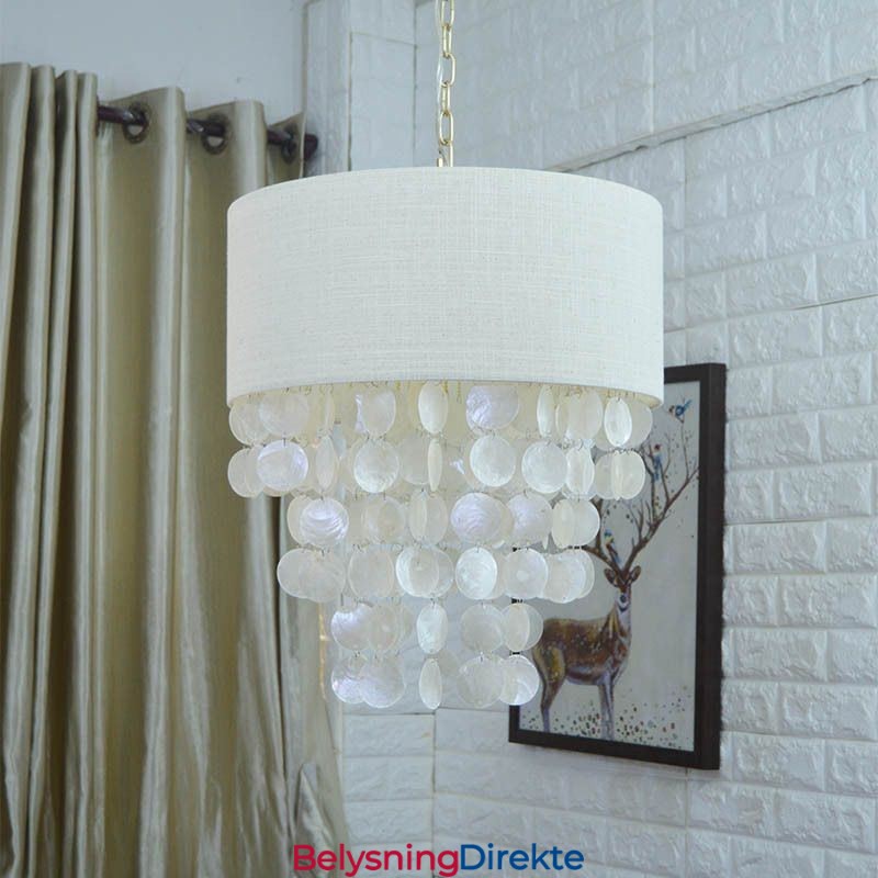 Moderne Pendellampe Med Maneter Og Skjell Med Sylinderskjerm