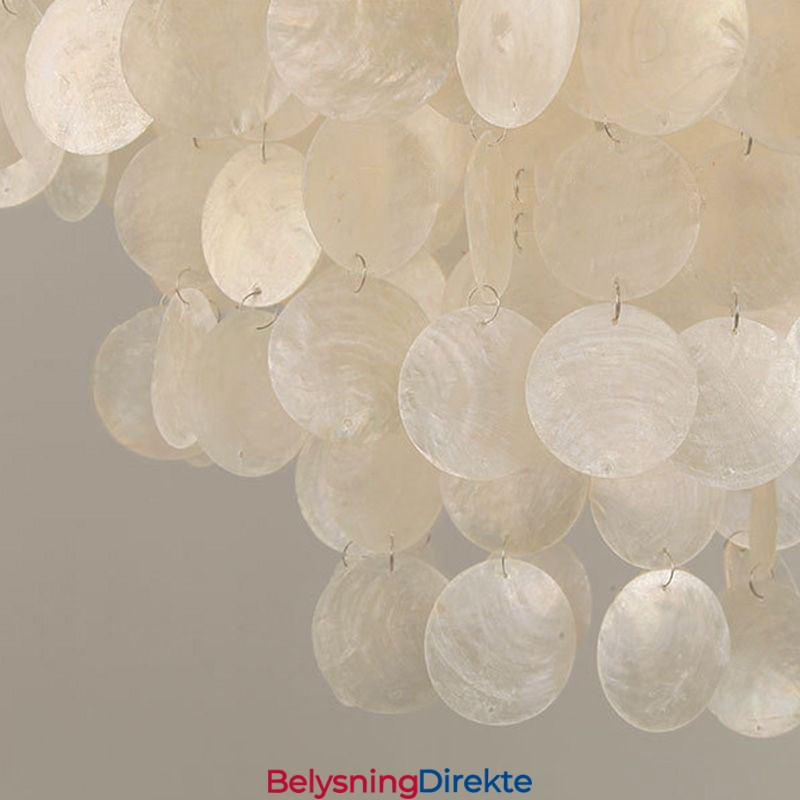 Moderne Hvit Skalllampe I Tak, Pendellampe, Lysekrone