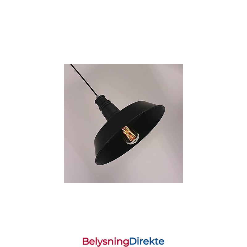 Svart Moderne Pendellampe I Sirkelformet Lampeskjerm