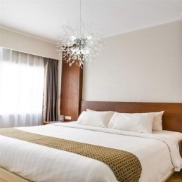 Fyrverkerikronekrone Med 8 Lys Og Løvetann-Anhengslampe