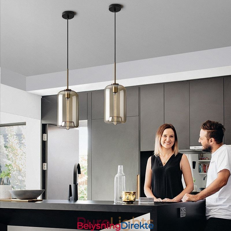 Minimalistisk Dekorativ Glasslampe I Konjakkfarget Glass